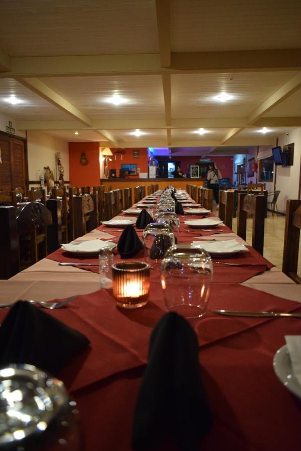 Hotel Mora Лос Антигос Екстериор снимка